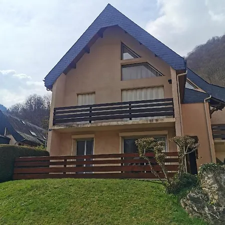 D'une Avec Jardin Clos A
